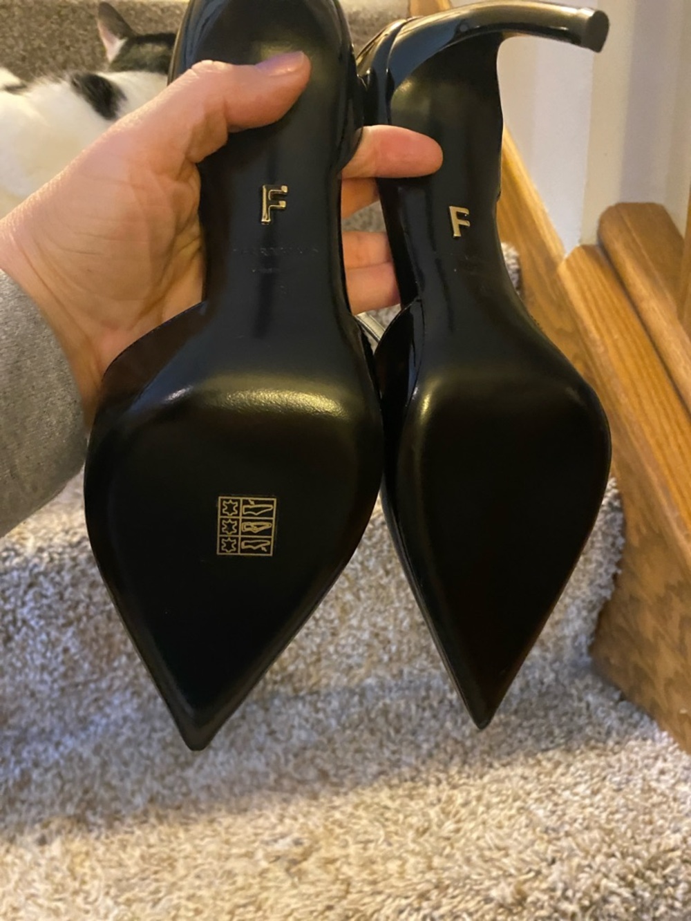 Ferragamo Odette size 8 black patent stilettos with gold accent - Picture 5 of 9